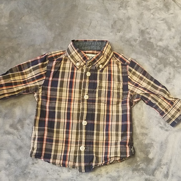 Shirts - Picture 4 of 5